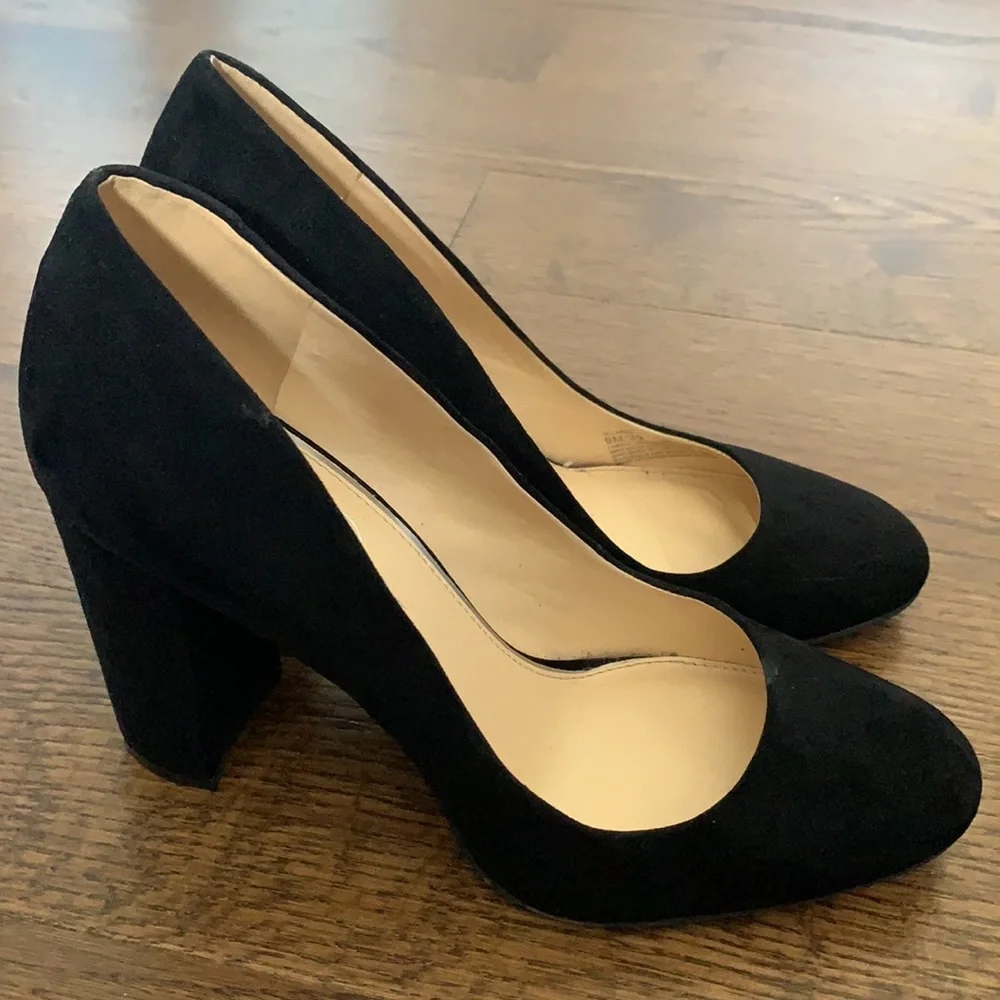 Jessica Simpson Pumps - Picture 7 of 11